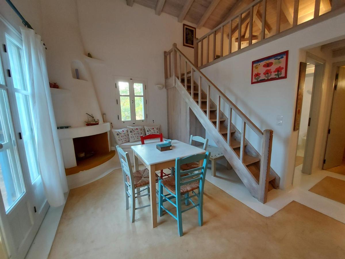 Simos Suites Elafonissos Bagian luar foto