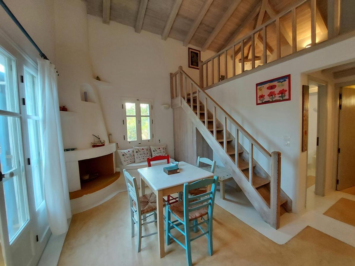 Simos Suites Elafonissos Bagian luar foto