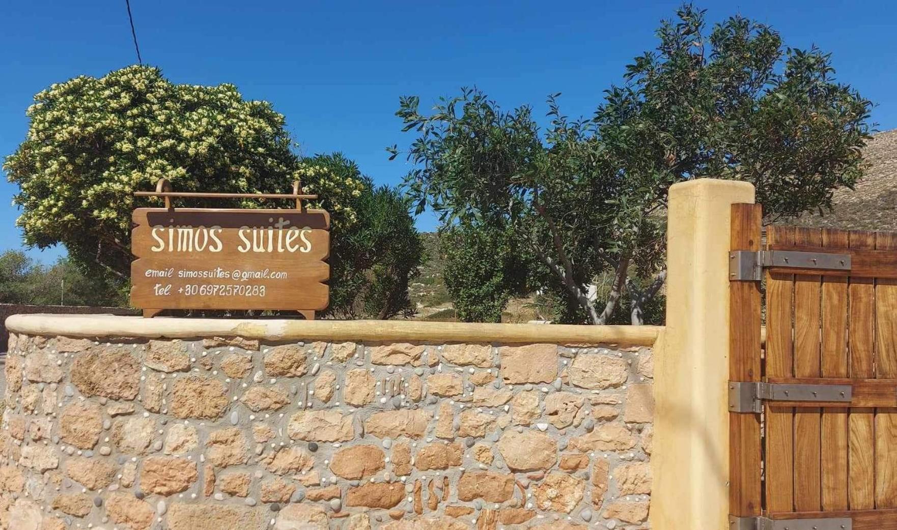 Simos Suites Elafonissos Bagian luar foto